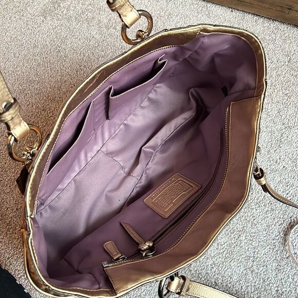 Vintage COACH Authentic Metallic Gold Embossed Purse / Bag - Picture 4 of 15